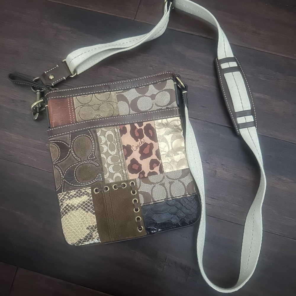 Coach Leather Patchwork Crossbody bag, animal print 🐆 40915